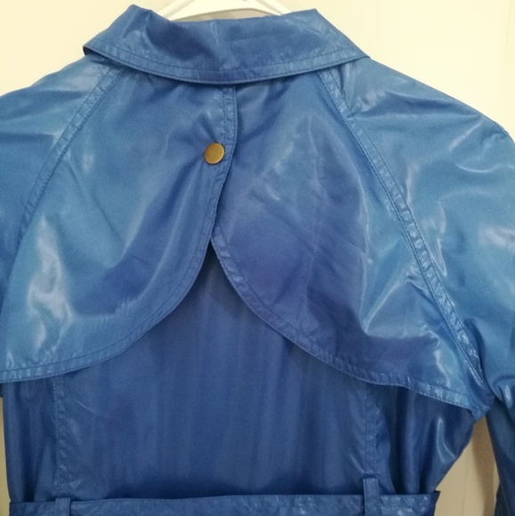 3 for $25 Blue ruffled rain jacket with belt small - Picture 4 of 5